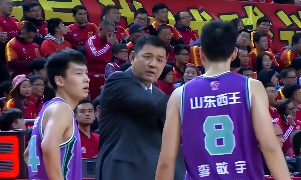 山东男篮面临挑战，备战之路需谨慎的简单介绍