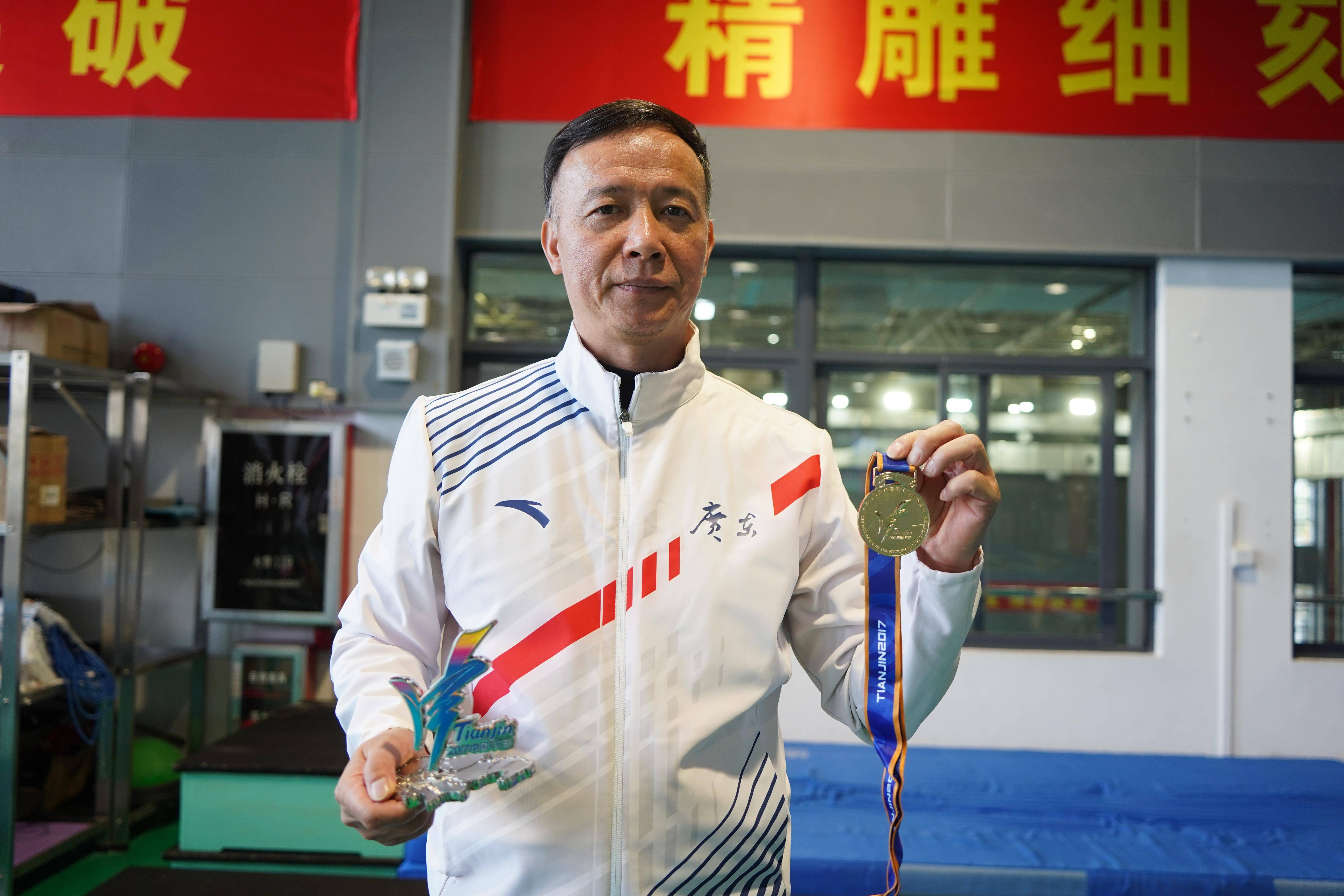 西班牙跳水选手获得金牌