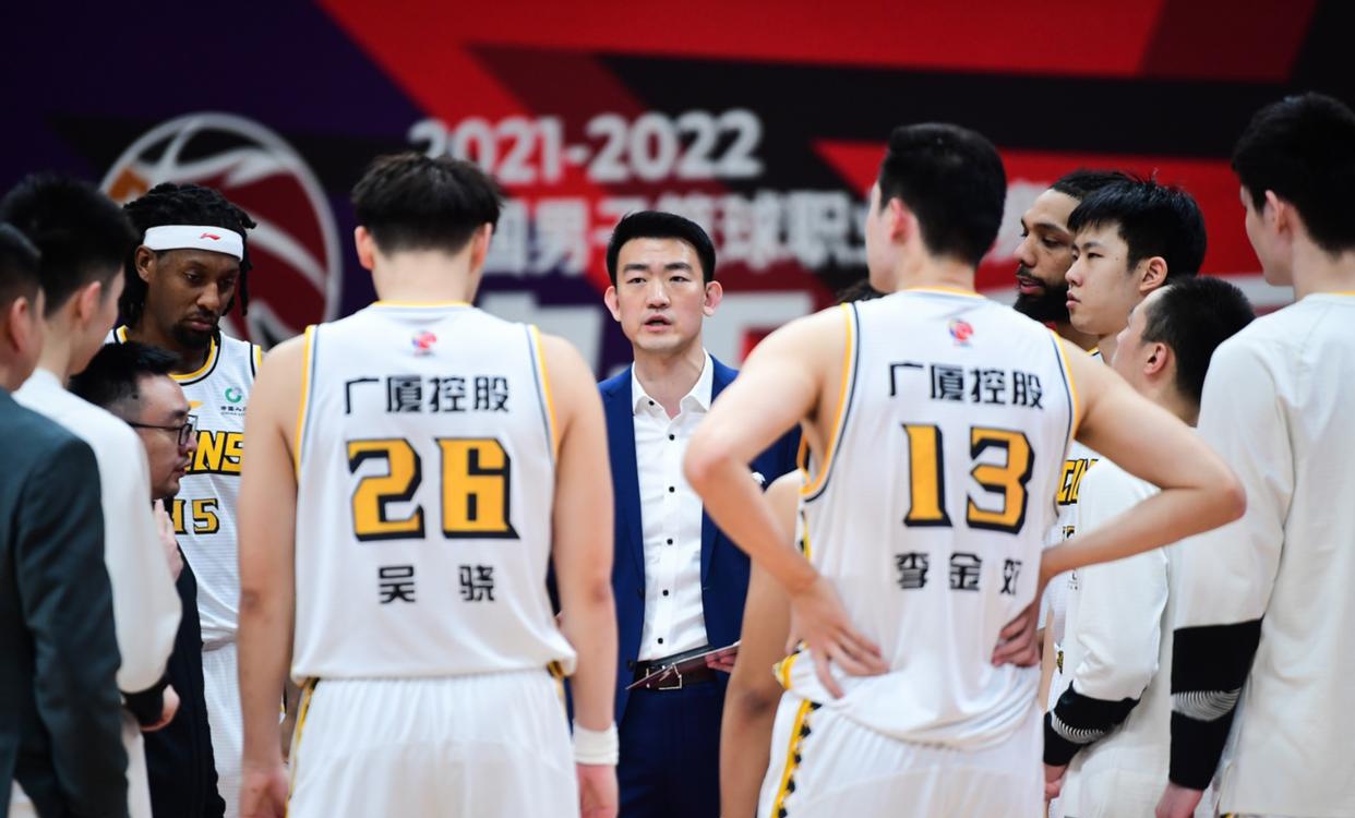 辽宁集团再战广厦队，决胜时刻团结一心