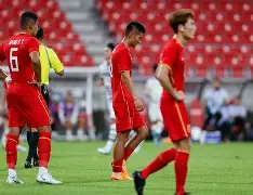 意外！国足踢东亚杯23人名单官宣，王大雷无缘+高洪波进教练组